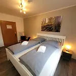 Vineu - 3*